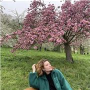 Profesora de Filosofía apta para todas las edades